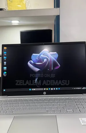 New Laptop HP Pavilion 15 8GB Intel Core i5 SSD 512GB
