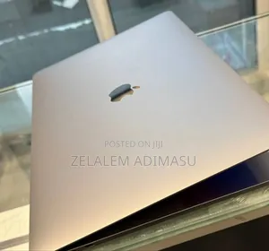 New Laptop Apple MacBook Pro 2016 16GB Intel Core i7 SSD 256GB