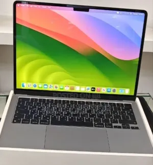 New Laptop Apple MacBook Air 2022 M2 8GB Apple M4 SSD 512GB