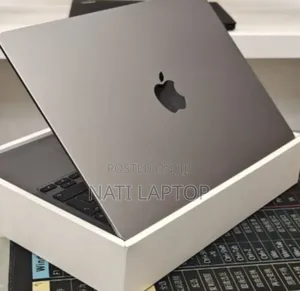 New Laptop Apple MacBook Air 2022 M2 8GB Apple M4 SSD 512GB
