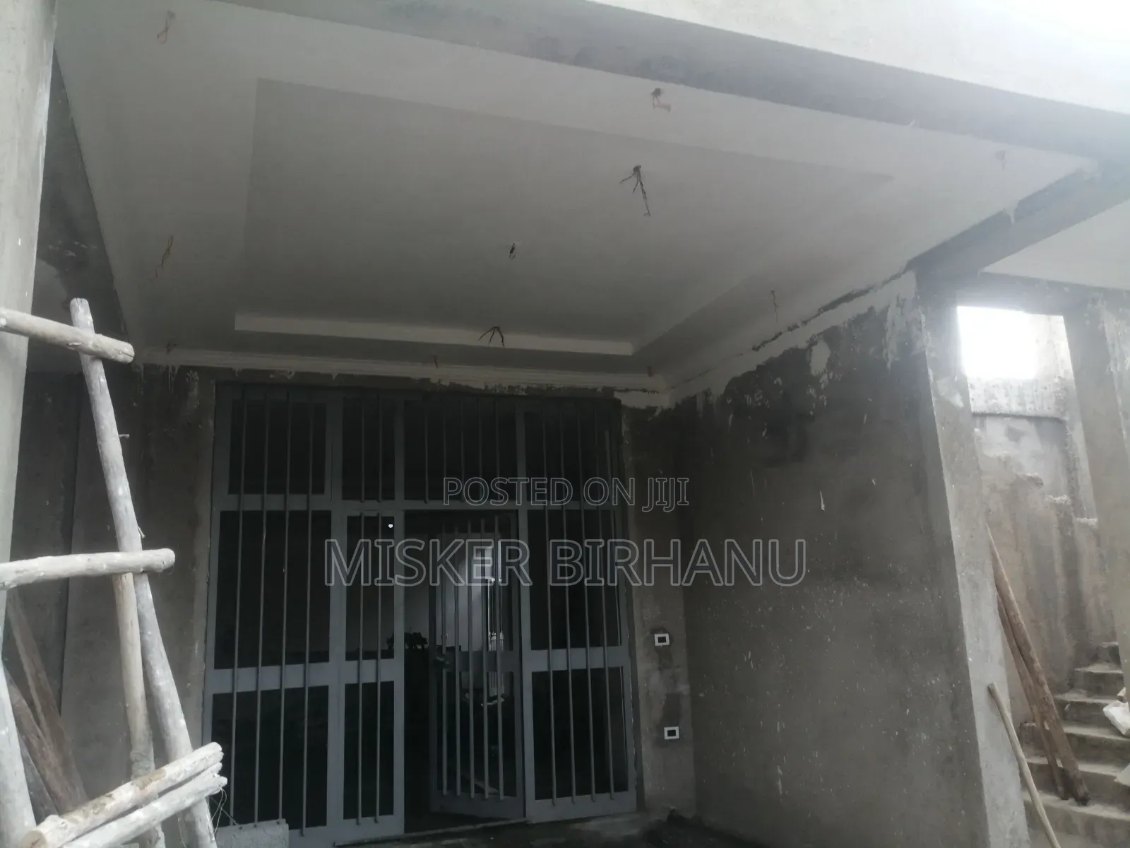 4bdrm Villa in Akaky Kaliti for sale