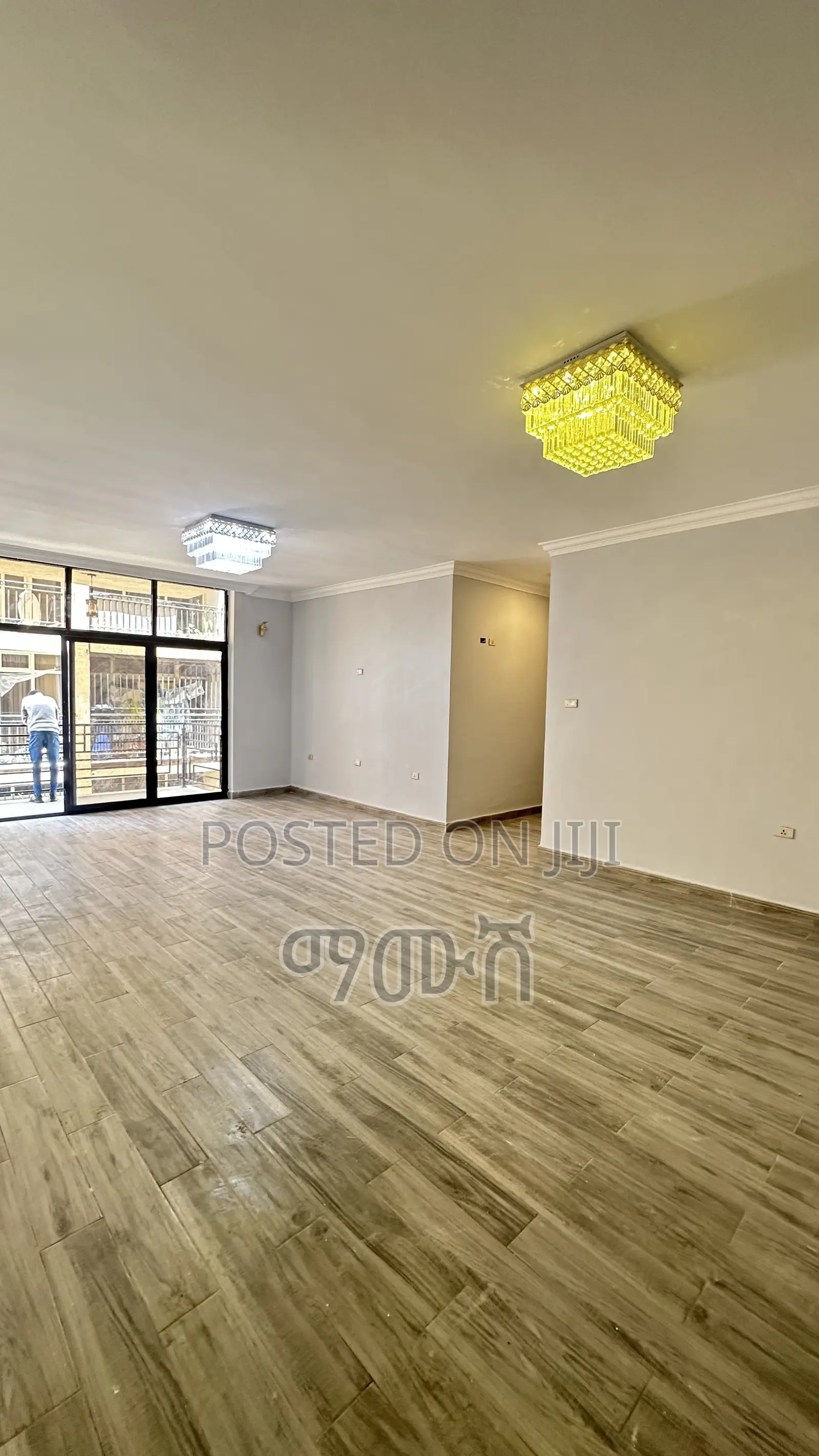 Furnished 4bdrm Apartment in አያት ሰንሻይን አፓርታማ አካባቢ, Bole for sale