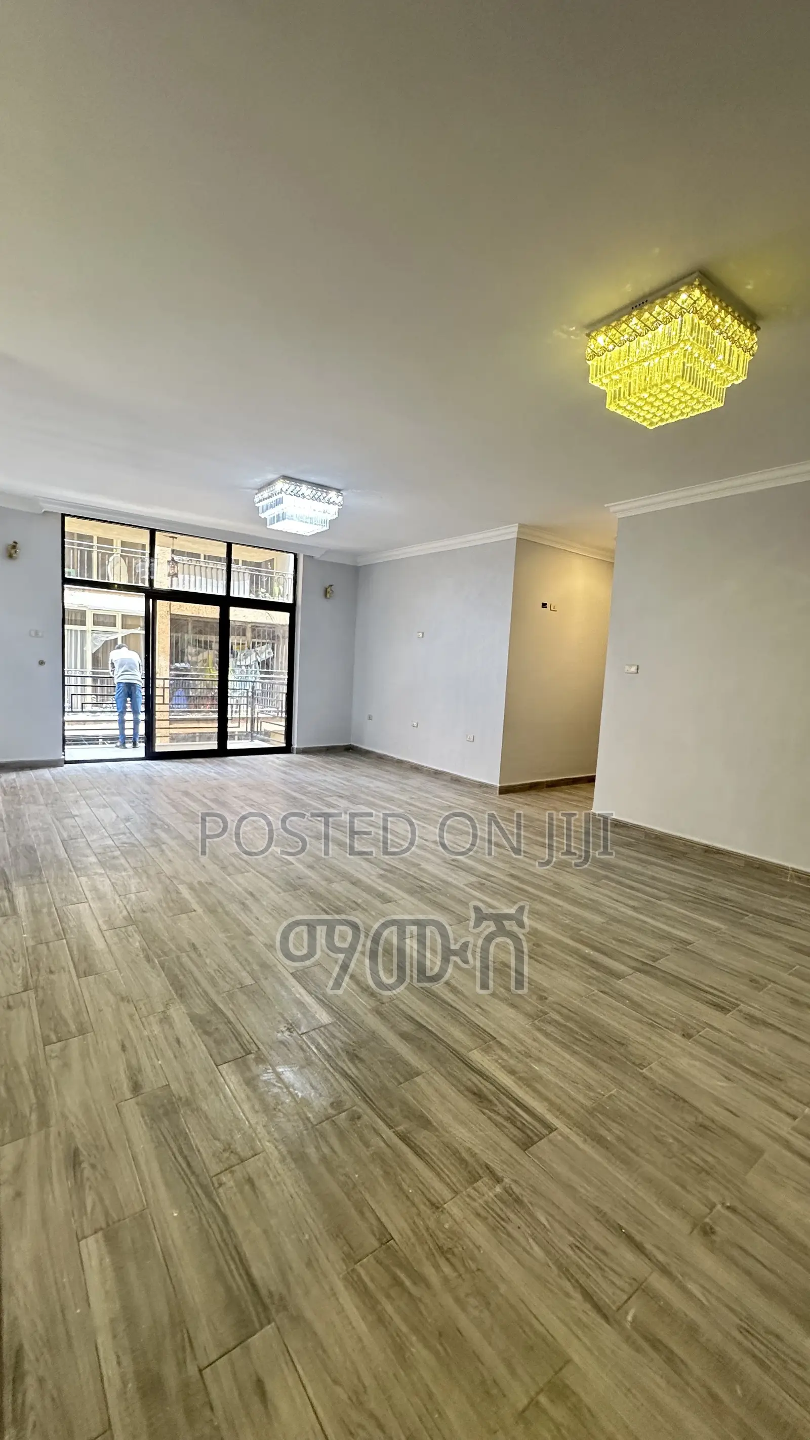 Furnished 4bdrm Apartment in አያት ሰንሻይን አፓርታማ አካባቢ, Bole for sale