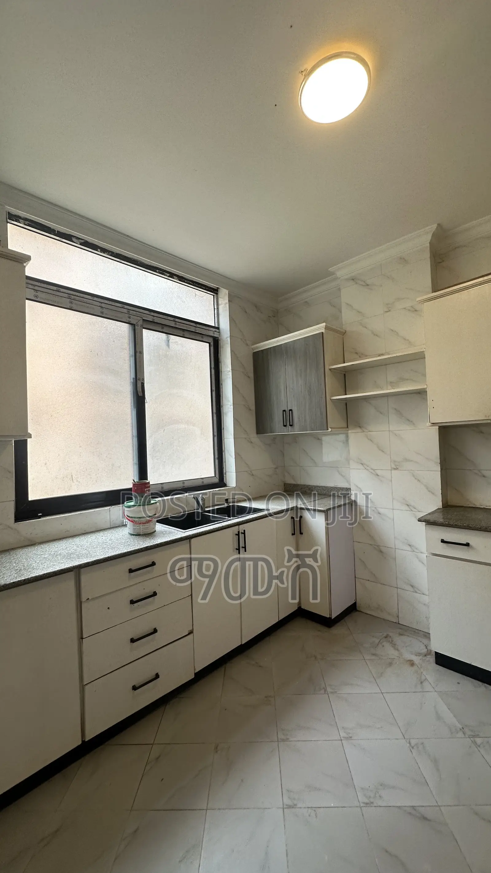 Furnished 4bdrm Apartment in አያት ሰንሻይን አፓርታማ አካባቢ, Bole for sale