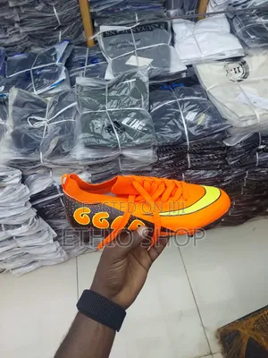 Football Shoes,Tacketa,ታኬታ