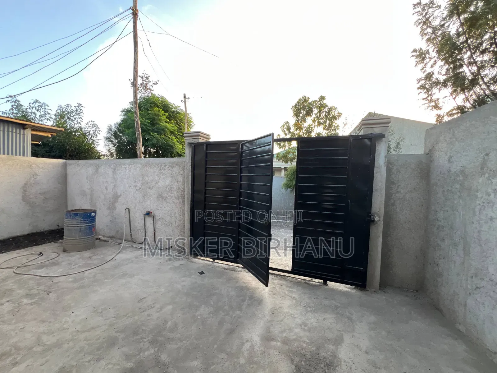 4bdrm Villa in Akaky Kaliti for sale
