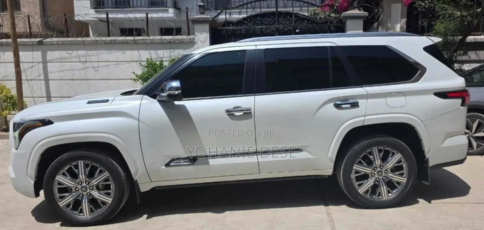 Toyota Sequoia 2024 Silver