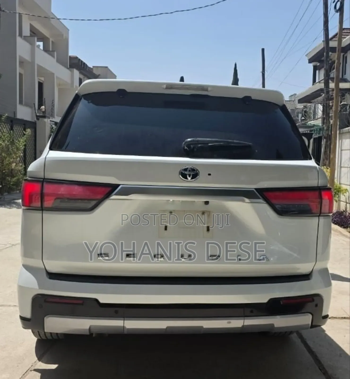 Toyota Sequoia 2024 Silver