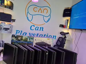 ከካርቶን የወጡ Ps4 Slim Update With 5 Games