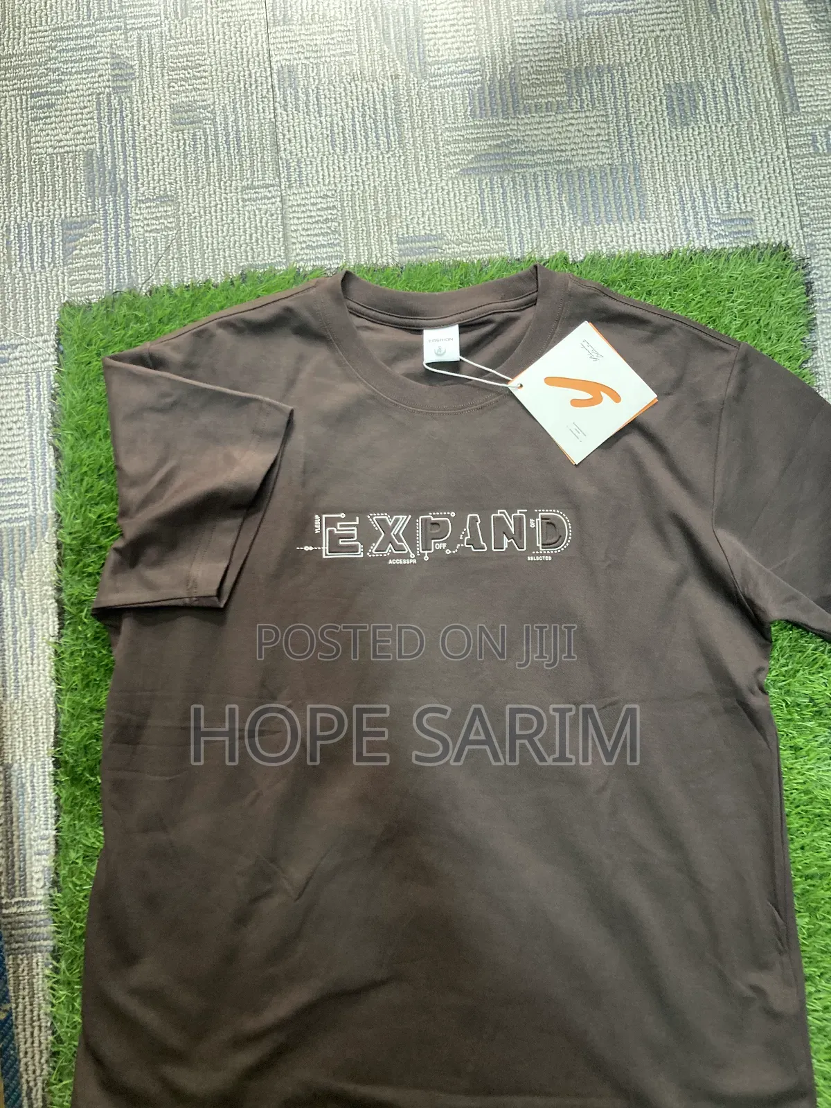 "Expand" ቲሸርቶች