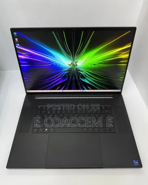 New Laptop Razer Blade 32GB Intel Core i9 SSD 1T