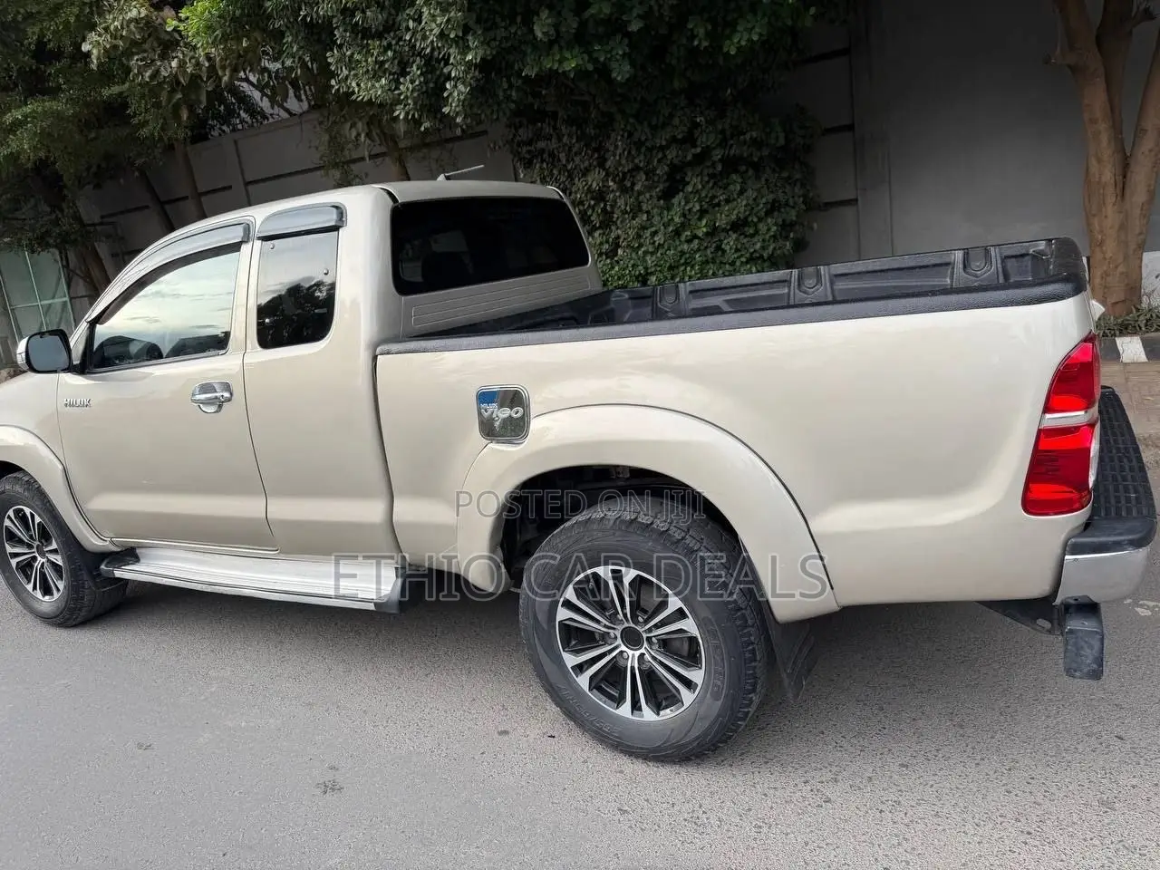 Toyota Hilux 2014 Gold