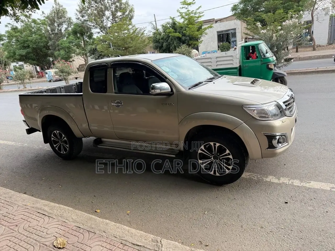 Toyota Hilux 2014 Gold