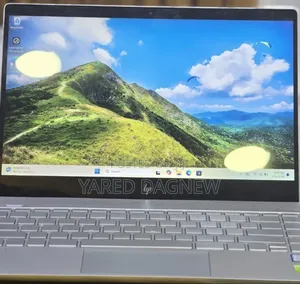New Laptop HP 14-ep0063 16GB Intel Core i7 SSD 512GB