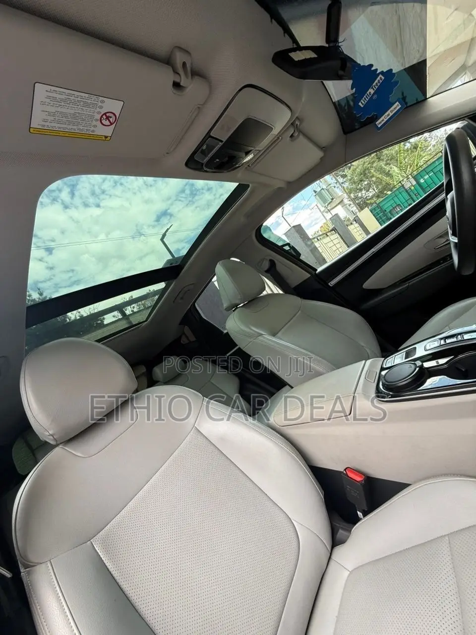 Hyundai Tucson 2023 Brown