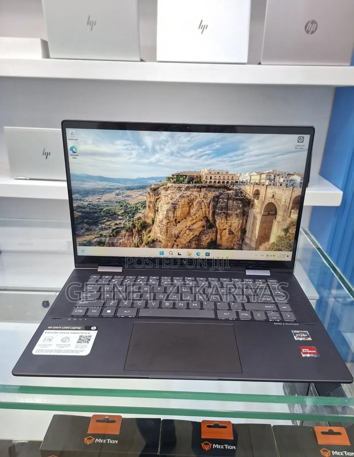 New Laptop HP Envy x360 8GB AMD Ryzen 5 SSD 512GB