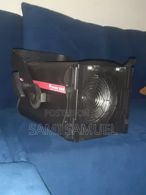 Fresnel Light Forma F650
