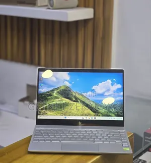 New Laptop HP Envy 13 16GB Intel Core i7 SSD 512GB