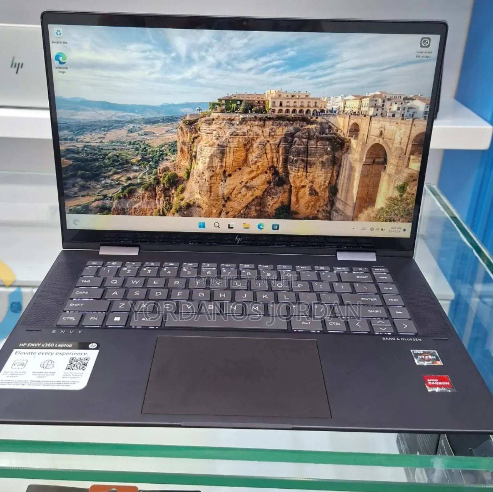 New Laptop HP Envy x360 8GB AMD Ryzen 5 SSD 512GB