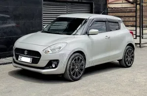 Suzuki Swift 2021 Silver
