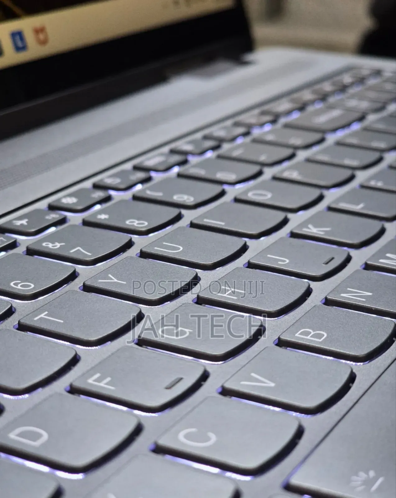 New Laptop Lenovo Yoga 7i 16GB Intel Core Ultra 5 SSD 1T
