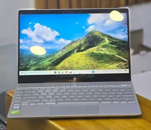 New Laptop HP Envy 13 16GB Intel Core i7 SSD 512GB