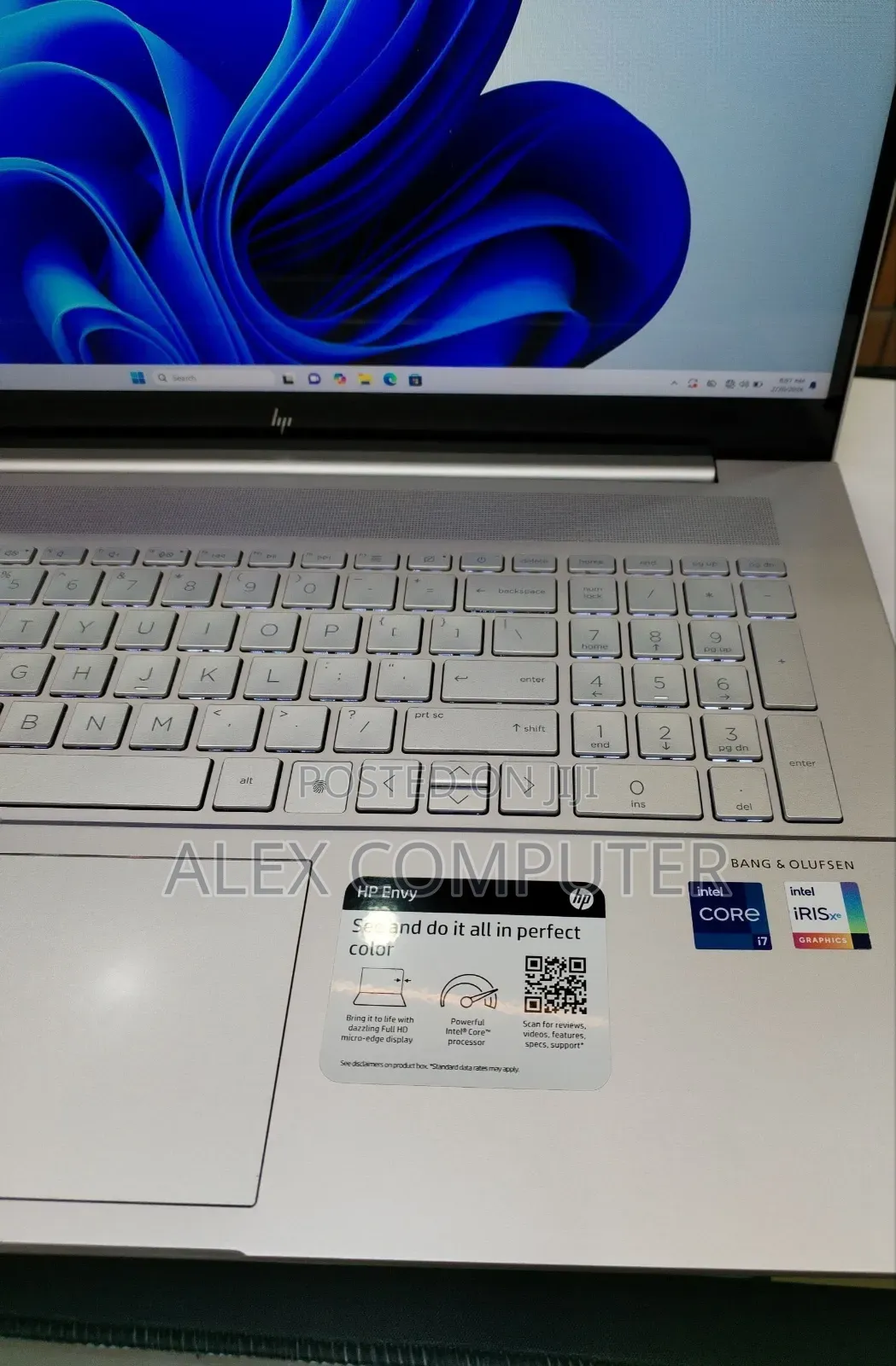 New Laptop HP Envy 17 12GB Intel Core i7 SSD 512GB