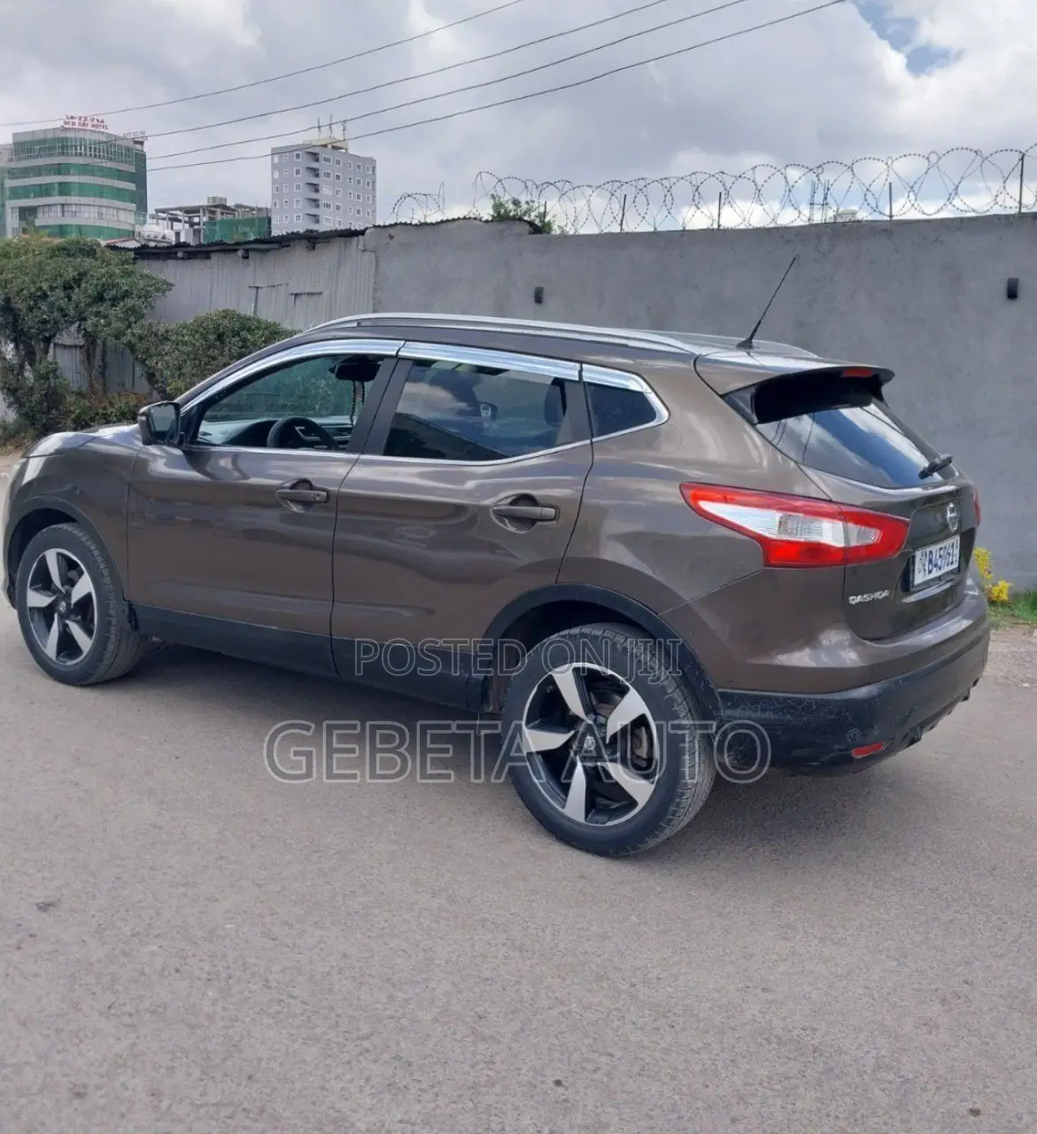 Nissan Qashqai 2017 Brown