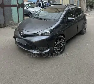 Toyota Yaris 2015 Black