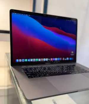 New Laptop Apple MacBook 16GB Intel Core i7 SSD 256GB