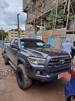Toyota Tacoma 2017 Black