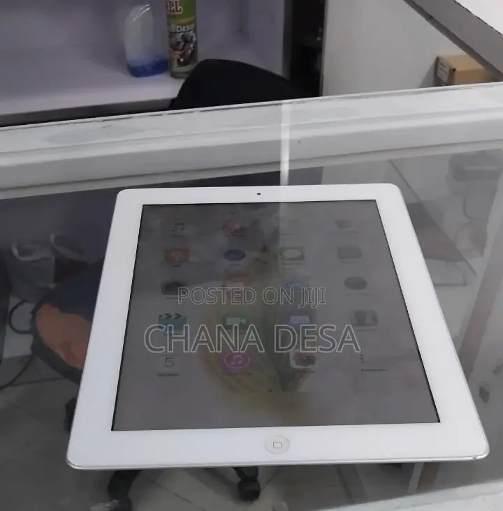 New Apple iPad 2 Wi-Fi 32 GB