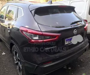 Nissan Qashqai 2018 Brown