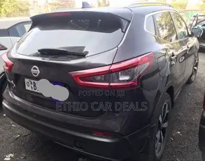 Nissan Qashqai 2018 Brown