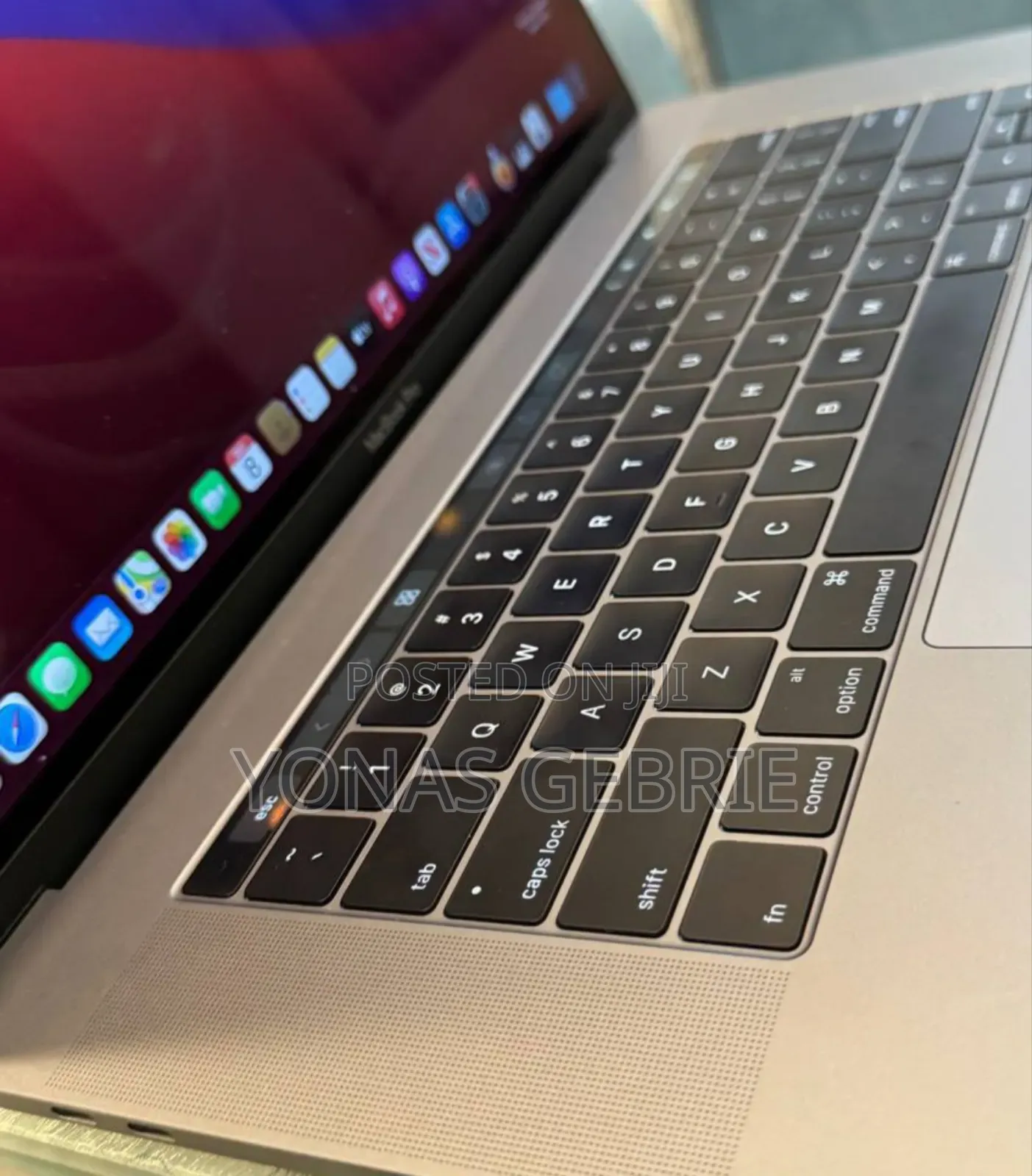 New Laptop Apple MacBook 16GB Intel Core i7 SSD 256GB