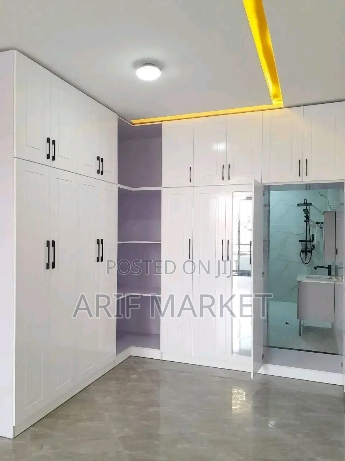10bdrm House in Bole for sale