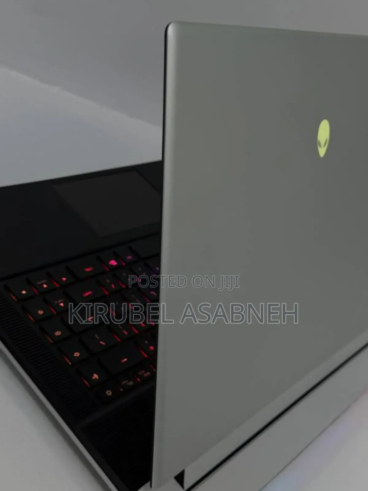 New Laptop Alienware M17x R2 32GB Intel Core i9 SSD 1T