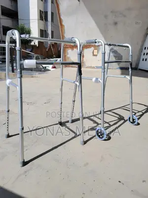 Walker Moveable With Wheel霍叉foldable for Adults句啓80 Cm Up to 110 Cm