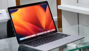 New Laptop Apple MacBook Pro 2022 M2 8GB Apple M2 SSD 256GB