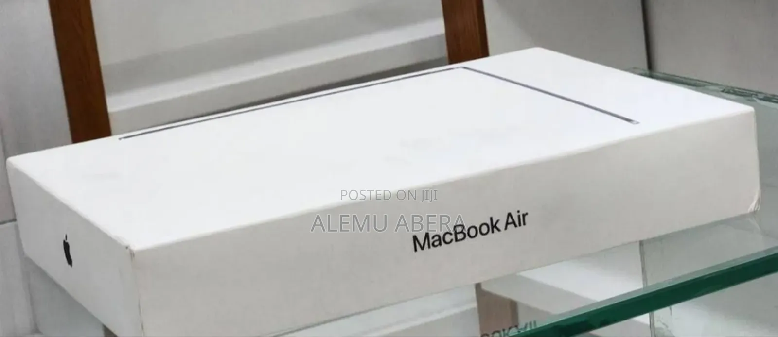 New Laptop Apple MacBook Air 2025 M4 13-inch 16GB Apple M4 SSD 256GB