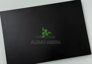 New Laptop Razer Blade 32GB Intel Core i9 SSD 1T