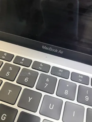 New Laptop Apple MacBook Air 2020 M1 8GB Apple M1 SSD 256GB