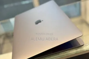 New Laptop Apple MacBook Pro 2016 16GB Intel Core i7 SSD 256GB