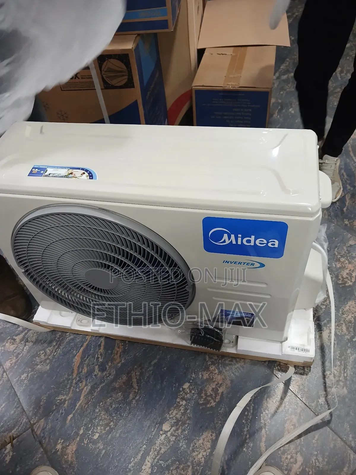 Midea Air Conditioner 18,000 Btu
