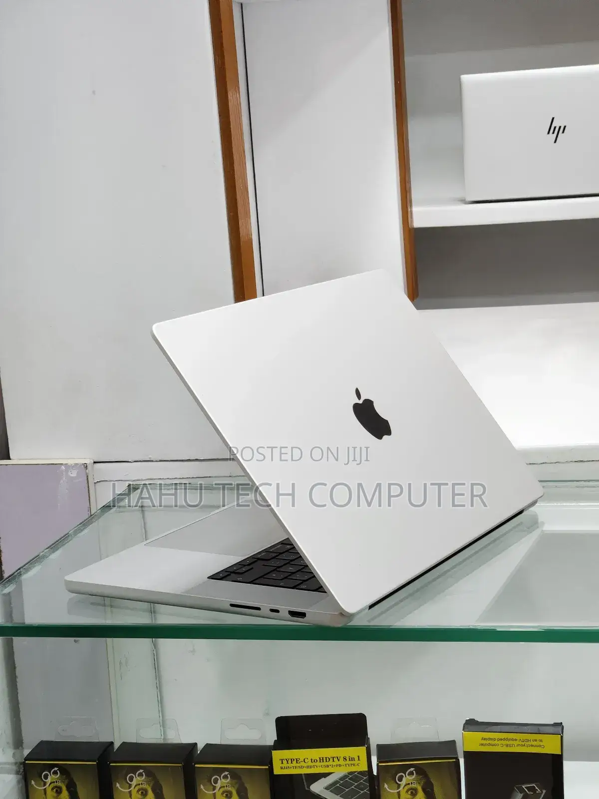 New Laptop Apple MacBook Pro M1 16GB Apple M1 Pro SSD 512GB