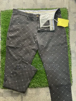 Men's Casual Trousers / Chinos
