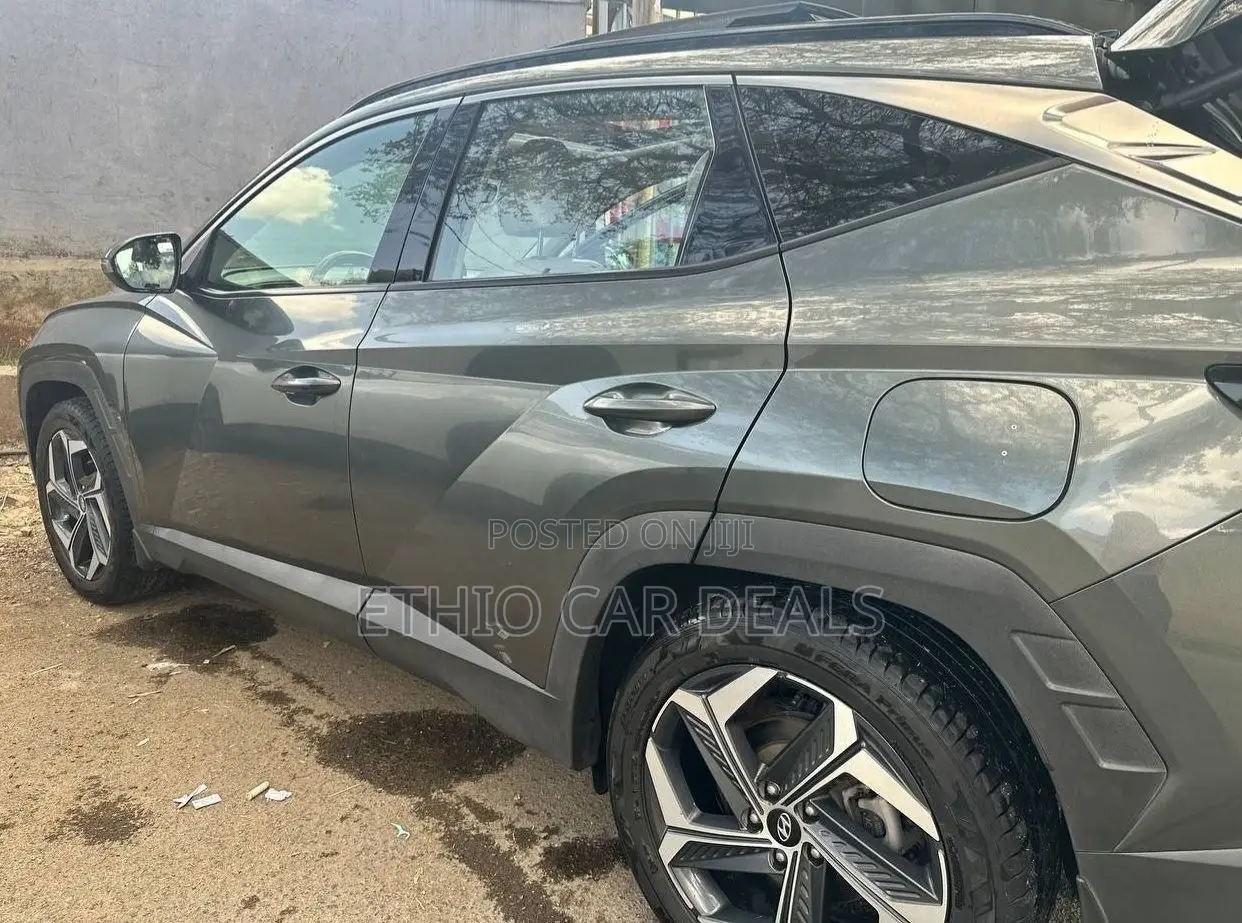 Hyundai Tucson 2022 Gray