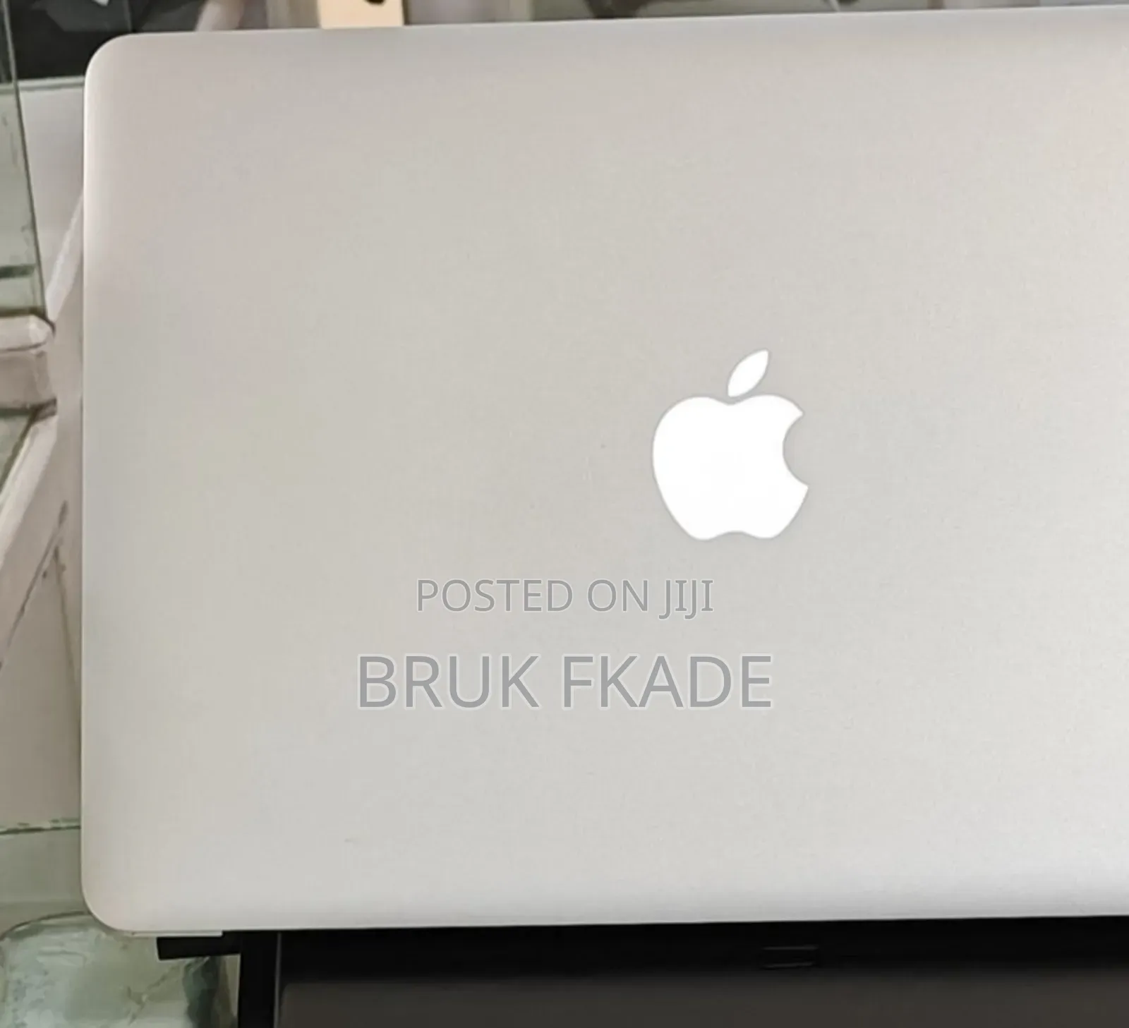New Laptop Apple MacBook Air 2017 8GB Intel Core i7 SSD 256GB