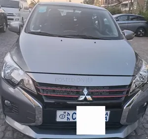 Mitsubishi Attrage 2022 Gray
