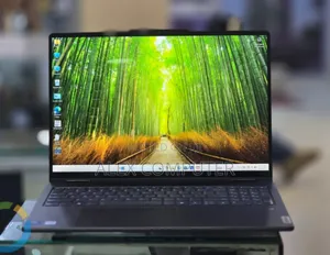 New Laptop Lenovo Yoga 7i 16GB SSD 512GB